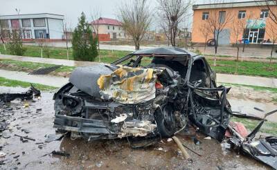 В Джизакской области произошла страшная авария. Погибло восемь человек. Видео