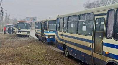 Гуманитарные коридоры: сколько украинцев смогли выехать за время их работы