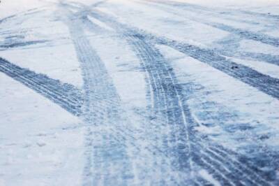 Главу поселка в Хабкрае оштрафовали на 100 тыс рублей за снег на дороге