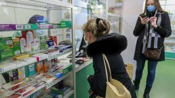 Скупать лекарства опасно: врачи предупредили россиян