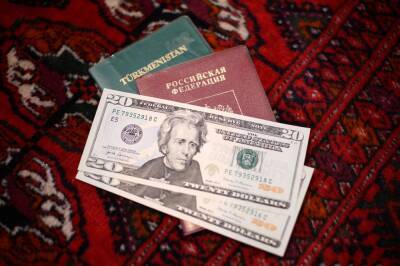 Теперь оплата услуг Посольства России в Ашхабаде будет производиться наличными в долларах