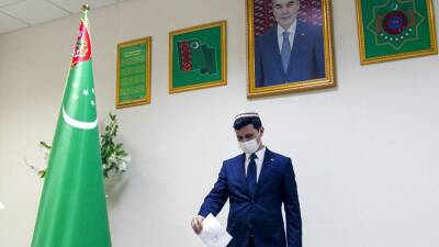 В Туркменистане поменяли президента