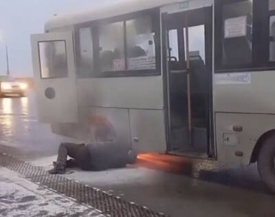 В Батайске маршрутка с пассажирами загорелась прямо на ходу - privet-rostov.ru - Батайск