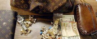 Евросоюз планирует запретить продажу в Россию предметов роскоши