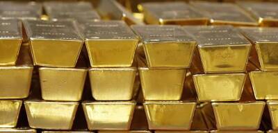 ЦБ РФ приостанавливает покупку золота у банков с 15 марта