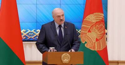 Лукашенко заявил, что по Беларуси ударили ракетой "Точка-У"