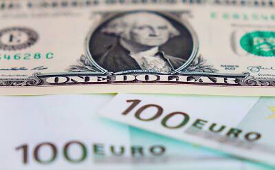 Новости курса валют: доллар упал на открытии торгов
