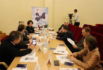 В Общественной палате Ленобласти обсудили роль народной дипломатии в современных общественно-политических реалиях