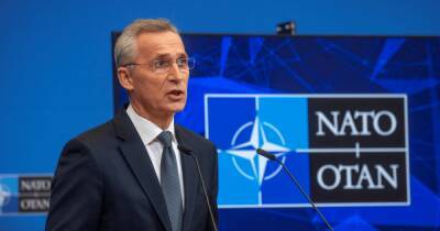 Столтенберг созывает внеочередной саммит НАТО из-за вторжения России в Украину