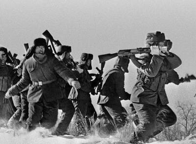 Вторжение на Даманский: как пограничники выбили китайцев с советского острова - Русская семерка