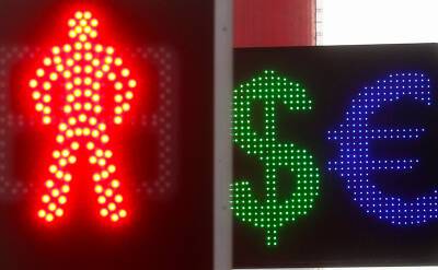 Курс валют сегодня: Сбербанк поднял цены на валюту утром 16 марта