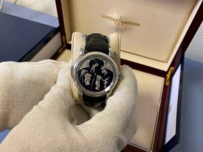 Фото: в Россию пытались провезти часы Ulyss Nardin. Их выпущено всего 30 штук, каждые стоят состояние - ivbg.ru - Москва - Россия - Украина - Стамбул