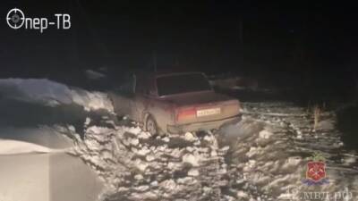 В Кузбассе пьяный водитель с тремя детьми в машине попался полиции