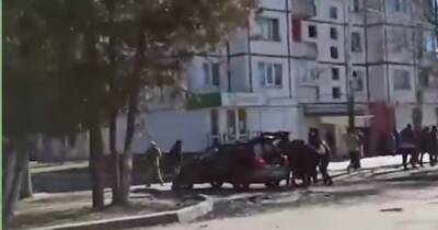 Военные РФ расстреляли очередь за хлебом в Чернигове, минимум 10 человек погибли (видео)