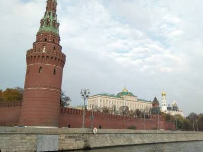 Музеи Кремля не будут требовать досрочно вернуть Фаберже с выставки в Лондоне