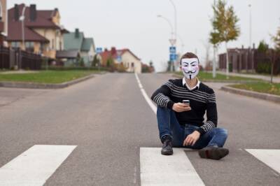 Anonymous взломали сайт Росатома, похитили гигабайты данных и отправили путина вслед за русским военным кораблём