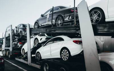 В Россию запретили экспорт автомобилей дороже 50 тыс. евро
