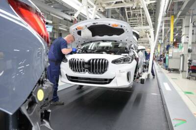 BMW и Volkswagen остановили заводы в Европе