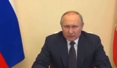 Владимир Путин анонсировал повышение МРОТ и зарплаты бюджетникам