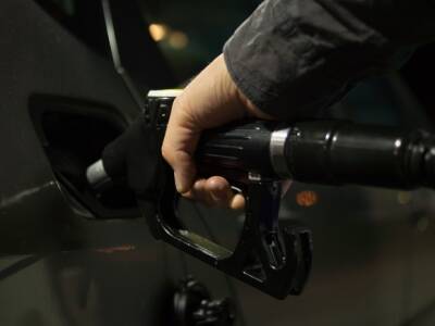 В шести российских регионах отмечен рост цен на бензин