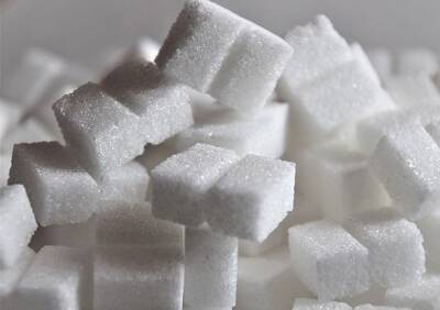 Виктор Евтухов - Минпромторг отмечает сокращение спроса на сахар в магазинах - ya62.ru - Россия