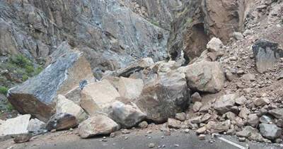 В Вандже в результате камнепада пострадали сотрудники КЧС, МВД и Минтранса