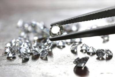Россия возобновила экспорт алмазов в Индию