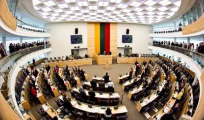 Сейм Литвы принял резолюцию с призывом к ООН закрыть небо над Украиной