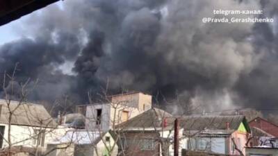 В Харькове после обстрела горит рынок «Барабашово» (ВИДЕО)