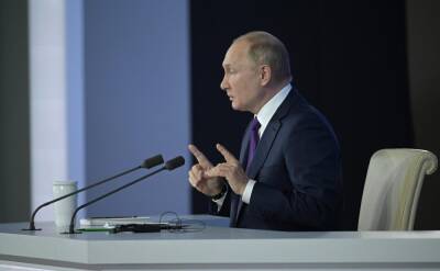 Обращение Владимира Путина на российских телеканалах внезапно прервалось