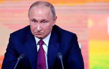 Путин вылез из бункера и явился на концерт, ему во время спича «закрыли рот»