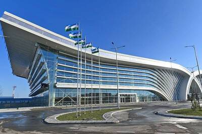 Обновленный аэропорт Самарканда приобрел два телетрапа