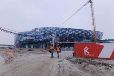 Губернатор Травников пригласил 500 строителей на достройку нового ЛДС в Новосибирске