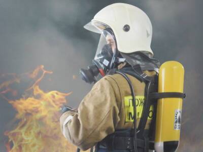 «Не заслуживают сгореть заживо»: крик души украинского спасателя попал на видео