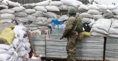Латвийцы могут пожертвовать экипировку для добровольцев в армии Украины