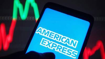 American Express приостановила сотрудничество с партнерами из РФ