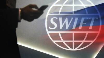 Відключення РФ від SWIFT: посли ЄС визначили 7 російських банків