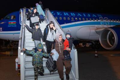 В Баку доставлена еще одна группа граждан Азербайджана, эвакуированных из Украины