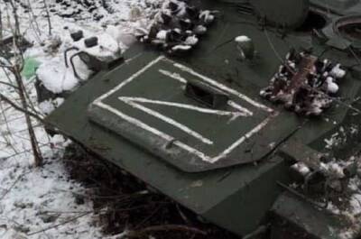 Российскую технику превратили в груду металлолома под Киевом: красноречивое фото