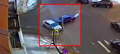 В Петрозаводске автомобили столкнулись на перекрестке (ВИДЕО)