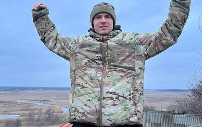 Виктор Корниенко - Защитник Шахтера ушел в волонтеры и снабжает армию - korrespondent.net - Украина - Защитник
