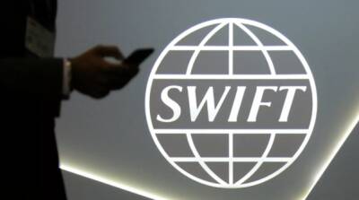 Евросоюз отключит семь российских банков от SWIFT