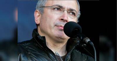 «Путін не справляється»: Ходорковський закликав росіян виходити на вулиці та відвернути сили Путіна від вбивств українців