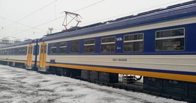 "Укрзалізниця" назначила новые эвакуационные рейсы и внесла изменения в маршрут поезда на Закарпатье