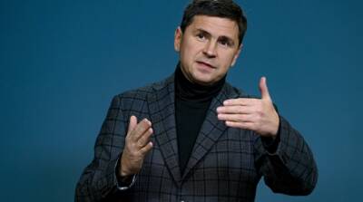 Подоляк прокомментировал информацию о том, что РФ может объявить Януковича «президентом Украины»