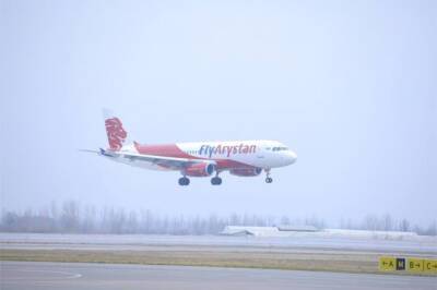 Казахстанский лоукостер FlyArystan впервые начал полеты в Наманган из Алматы