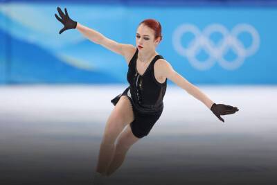 Жулин: "Трусова должна понять, что между прыжками она просто носится по льду"