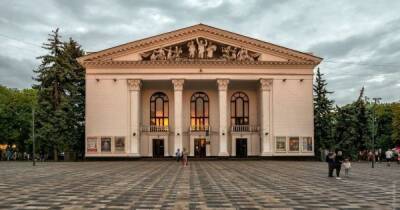 Кулеба показал, как выглядит театр в Мариуполе после бомбардировок (ФОТО)