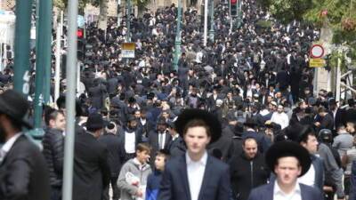 Израиль прощается с раввином Хаимом Каневским: миллион человек на похоронах