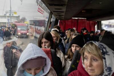 С начала российского вторжения Украину покинули уже более 3,3 миллиона человек — ООН